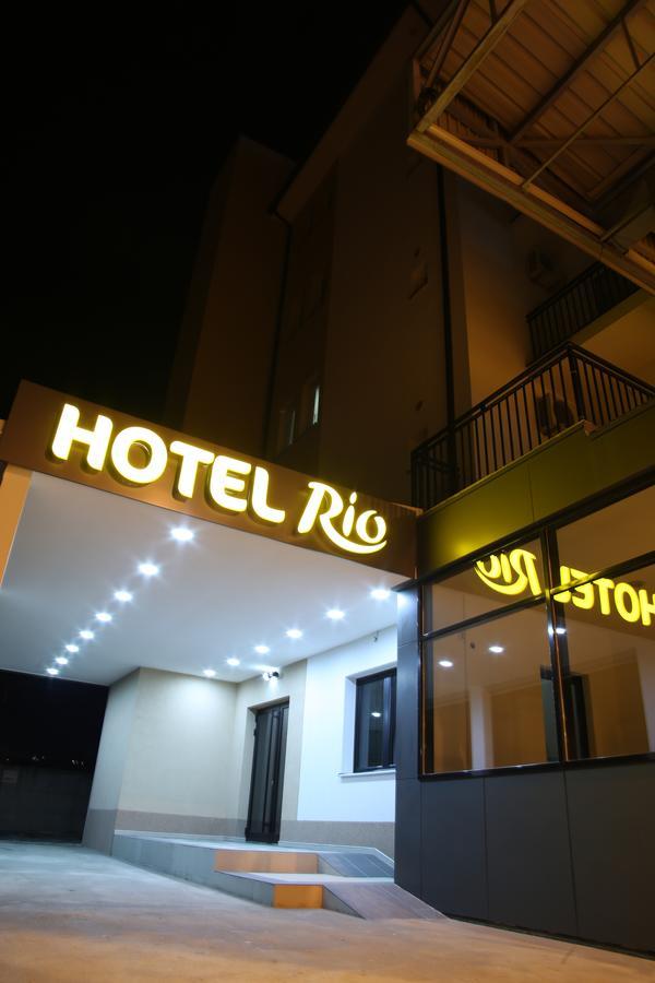 Hotel Rio Pristina Exterior foto